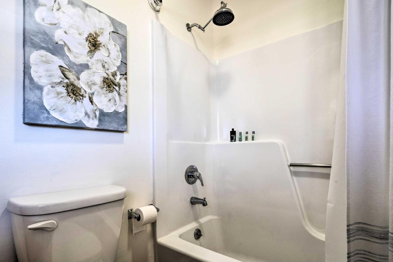 Lake Lure Studio With Private Balcony And Pool Access! Exterior photo